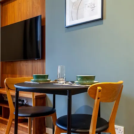 Bright & Modern 1Bdr Flat Near Lakeside Road Londres Exterior foto
